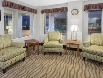 Hotel Express By Marriott 2*