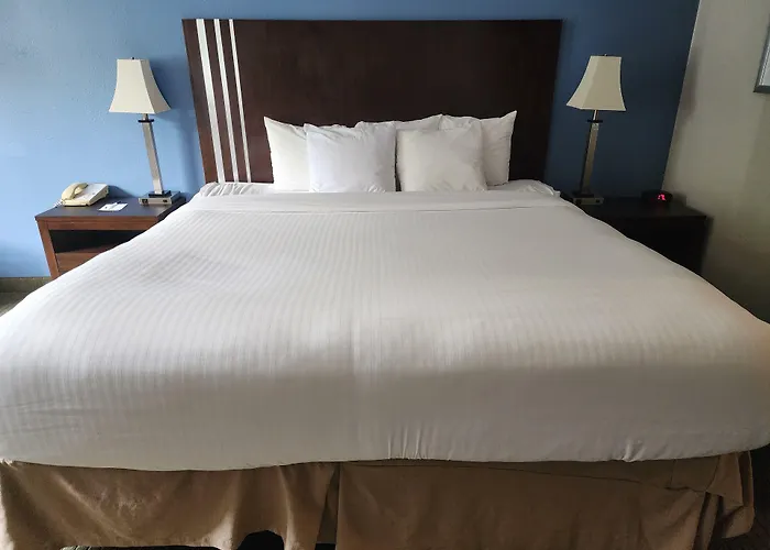 Hotel Express By Marriott 2*