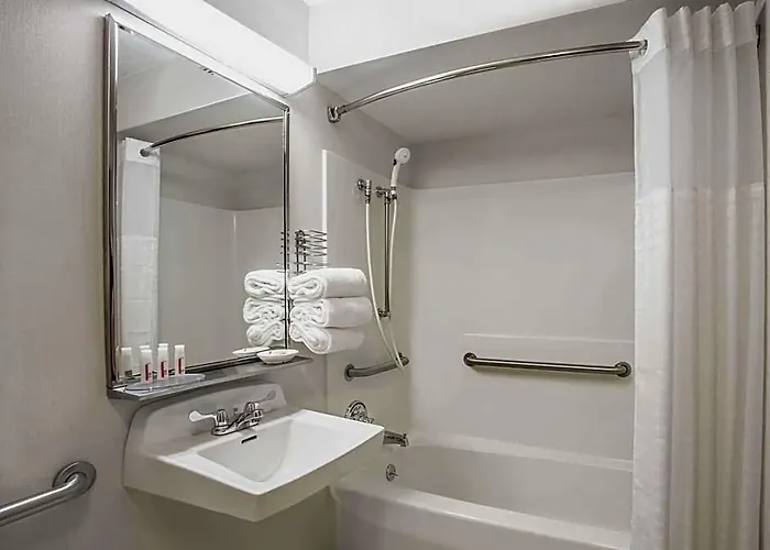 Express By Marriott Freeport