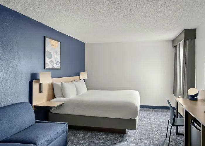 Express By Marriott Hotel 2*