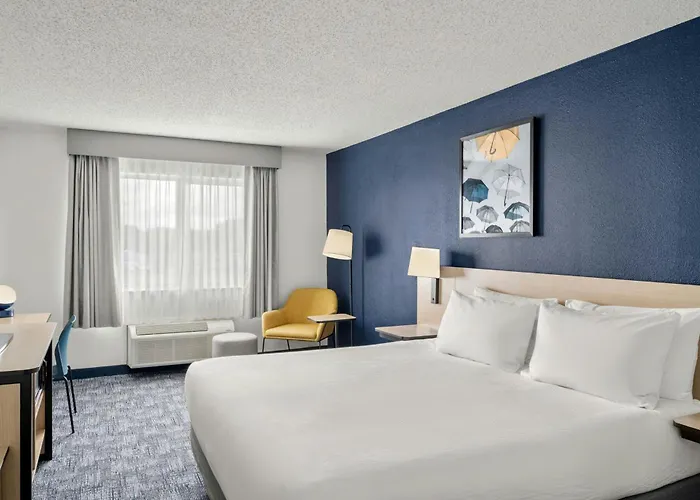 Express By Marriott Hotel 2*