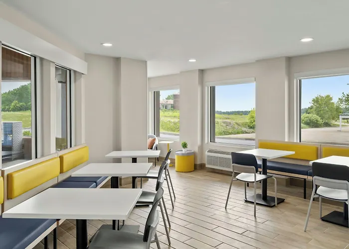 Hotel Express By Marriott 2*